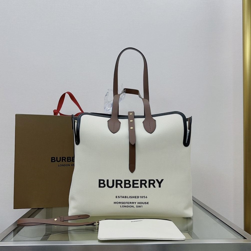 B**rry shopping bags